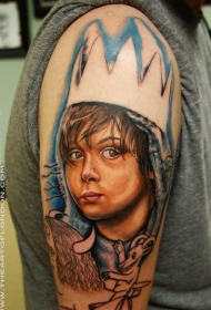 大臂彩色卡通老鼠和小男孩王子纹身图案