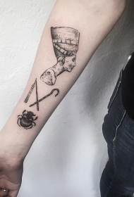 小臂古老的黑色各种埃及符号纹身图案