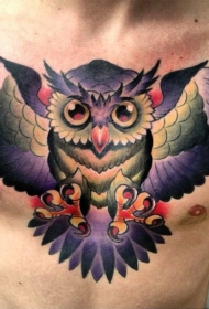 胸部全彩色猫头鹰纹身图案