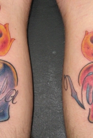 小腿蓝色和红色的圣心字母纹身图案