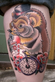 old school刺猬戴帽子骑自行车纹身图案