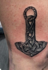 脚踝凯尔特风格黑色船锚纹身图案