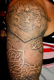 手臂创意盔甲图腾纹身图案