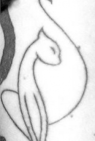 优雅简约的女性猫纹身图案