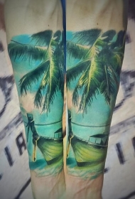 手臂现实主义风格的彩色棕榈树与船纹身