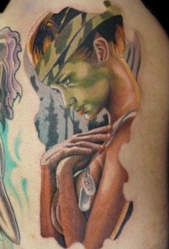 腰侧漂亮性感女孩士兵纹身图片