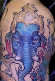 肩部彩色超现实主义象神纹身图案