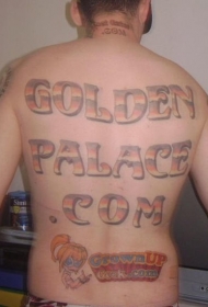 背部彩色的花体字母与动漫女孩纹身图案