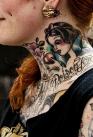 颈部卡通白雪公主与字母纹身图案