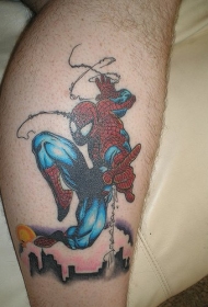 腿部彩色蜘蛛侠纹身图案