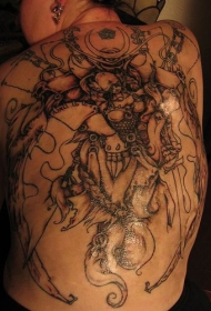 背部黑色海盗纹身图案