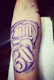 小臂蓝色钞票号码纹身图案