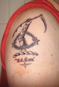 镰刀手家庭图腾纹身图案