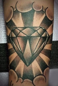 简单设计的黑灰钻石纹身图案