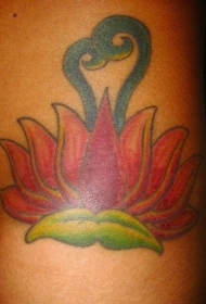 手臂彩色神圣莲花纹身图案