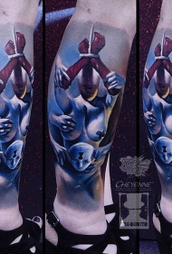 腿部不寻常的设计神秘人形纹身图案