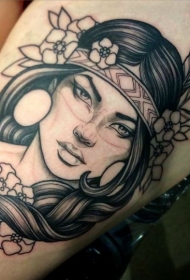 大腿黑色现代风格印度女人花朵纹身图案