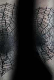 臂部个性的蜘蛛网纹身图案
