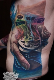 腰侧彩色手部游戏垫纹身图案