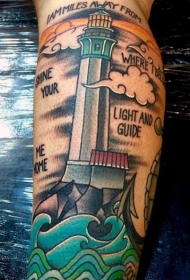 腿部彩色灯塔与字母纹身图案