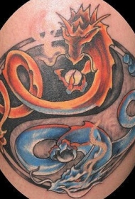 阴阳八卦彩绘水龙火龙纹身图案