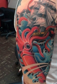 大臂红色邪恶鱿鱼攻击帆船纹身图案