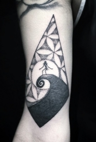 小臂黑白几何神秘剪影纹身图案