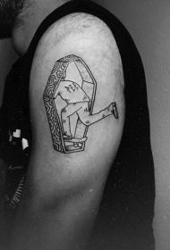 肩部简约有趣的棺材纹身图案