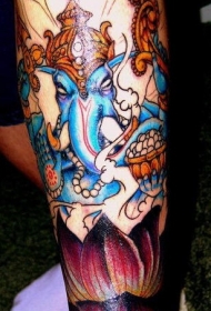 腿部彩色印度甘尼萨纹身图案