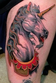 腿部彩色old school独角兽纹身图案