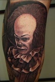 写实风格彩色可怕小丑小腿纹身图案