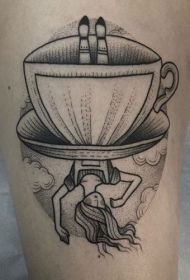 大腿不寻常的黑白女孩杯形连衣裙纹身图案