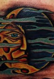 肩部彩色太阳和月亮纹身图案