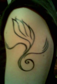 肩部黑色线条纹身图案