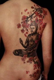 背部如来佛祖雕像和花朵树纹身图案
