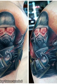 惊人的彩色神秘战士防毒面具纹身