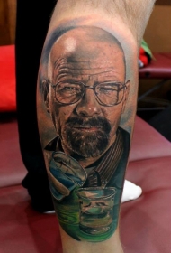 小腿写实逼真的电影英雄肖像纹身图案