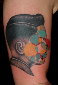 肩部彩色神秘风格设计半肖像半几何纹身
