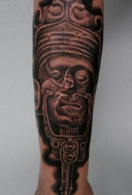 小臂黑灰个性小丑雕像纹身图案