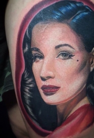 女星蒂塔万提斯肖像彩色纹身图案
