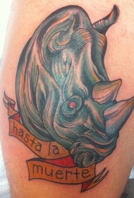 腿部彩色犀牛字母纹身图案