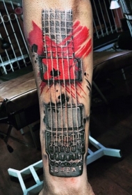 非常逼真的彩色吉他臂纹身图案