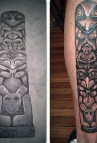 小腿old school部落雕像纹身图案