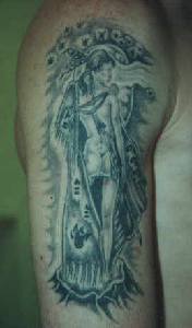 肩部部落裸体印度女孩纹身图案