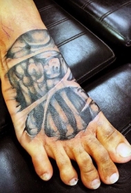 脚背原设计逼真的小骨架纹身图片