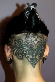 头部花环风格黑色有趣的装饰品纹身