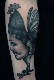 手臂有趣的设计黑色公鸡与人脸结合纹身图案