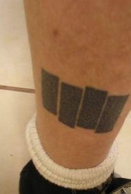 简约的黑色矩形纹身图案