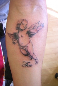 天使宝宝和英文名字纹身图案