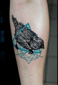 小臂彩色的小鸟与三角形纹身图案